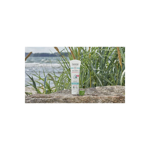 Lavera basis sensitiv Reinigungsmilch Bio 125ml
